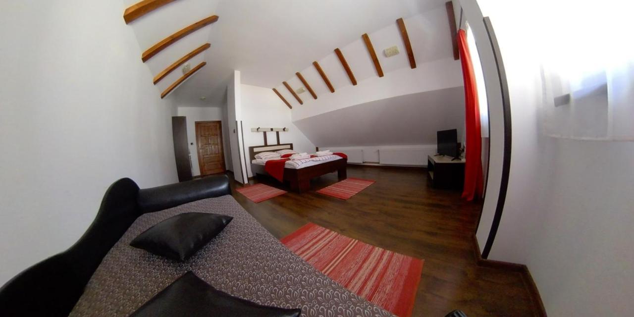Mansarda Maradu Apartament Sinaia