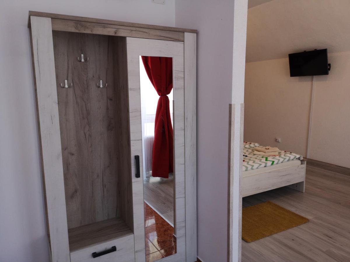 Mansarda Maradu Apartament